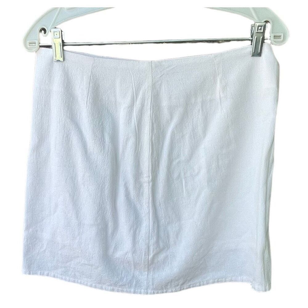Cotton on size Med white lined cotton mini skirt. Eco Company